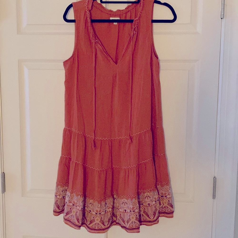 Max Studio embroidered dress